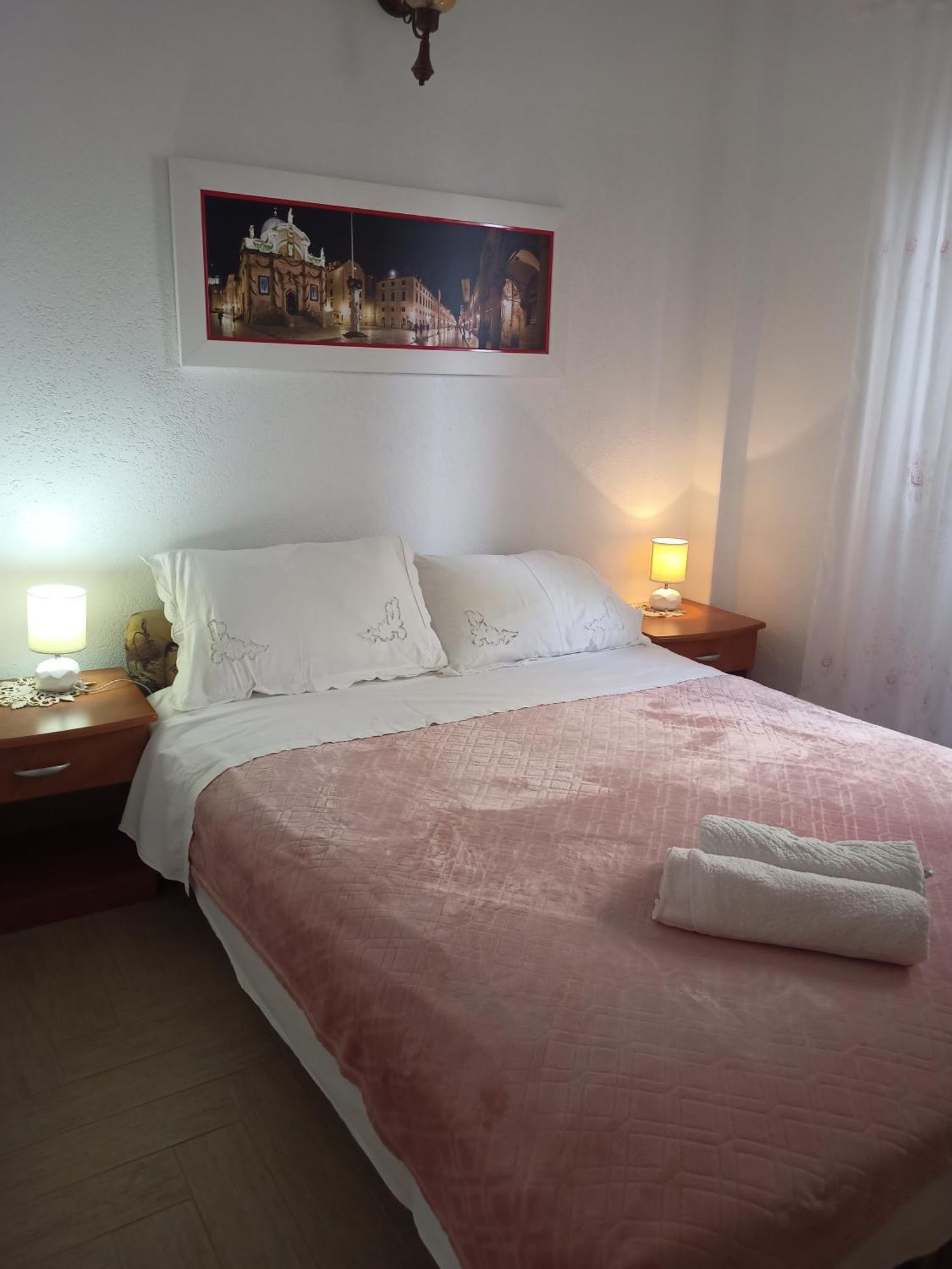 Rina - Old Town Apartment *